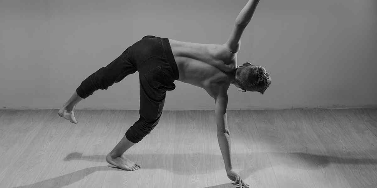 https://englisshe.com/wp-content/uploads/2019/04/inner_dance_05.jpg