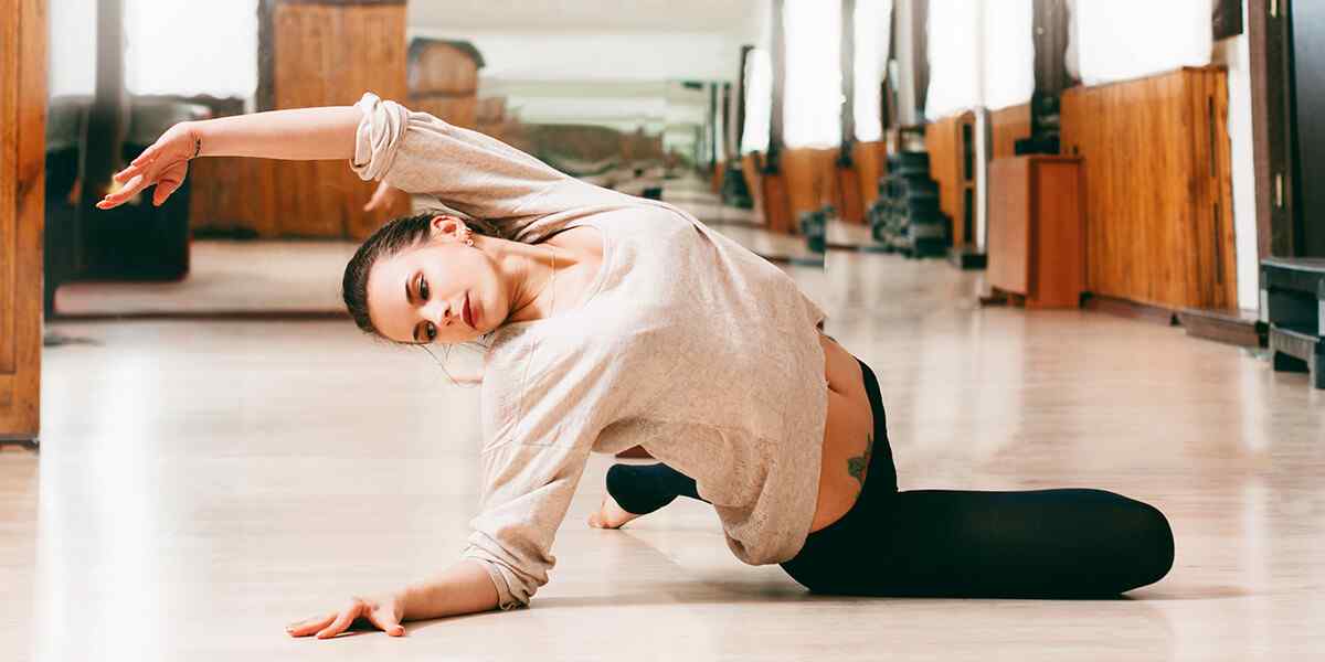 https://englisshe.com/wp-content/uploads/2019/04/inner_dance_06.jpg
